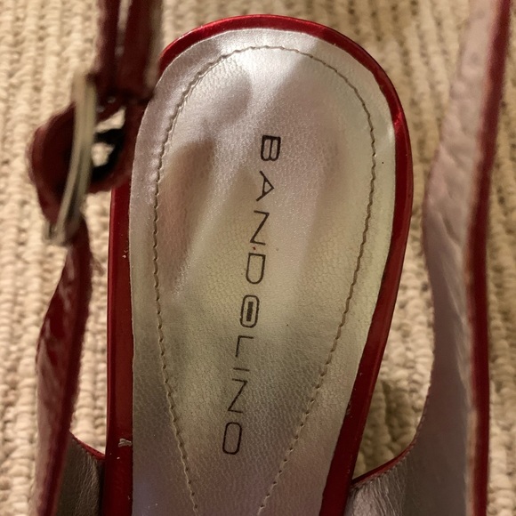 Red Bandolino wedges - Picture 5 of 5